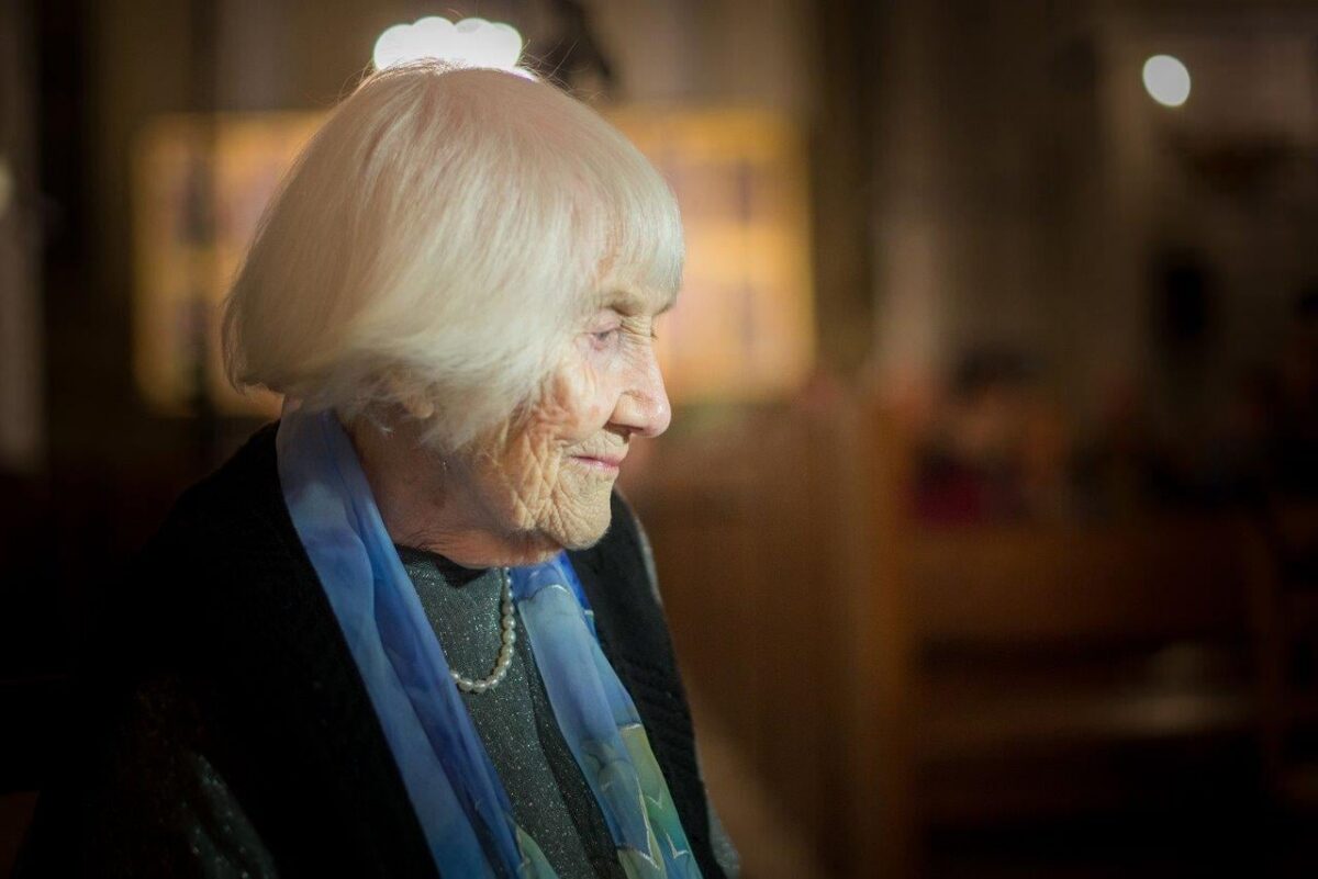 M&Otilde;NED KILLUD ESTER M&Auml;GIST TEMA 100. S&Uuml;NNIAASTA PUHUL