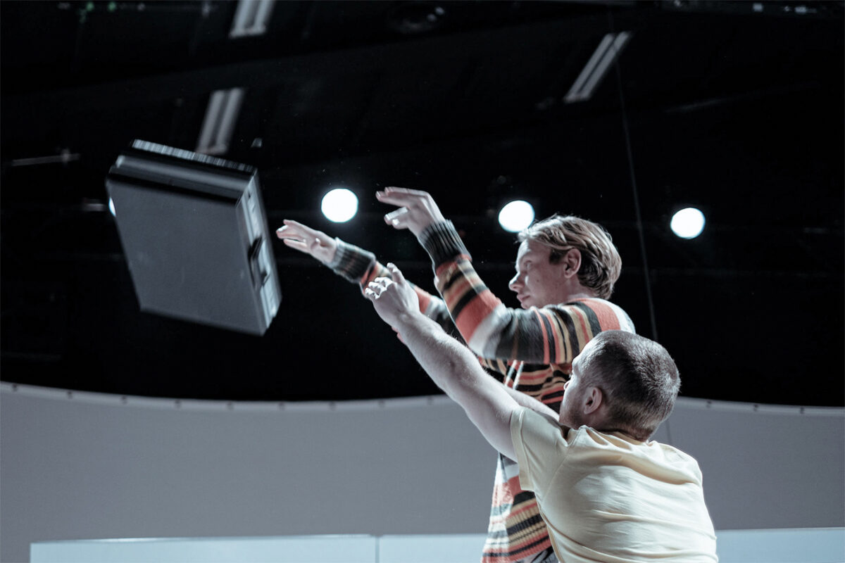 HUNDID T&Auml;HTEDE ALL