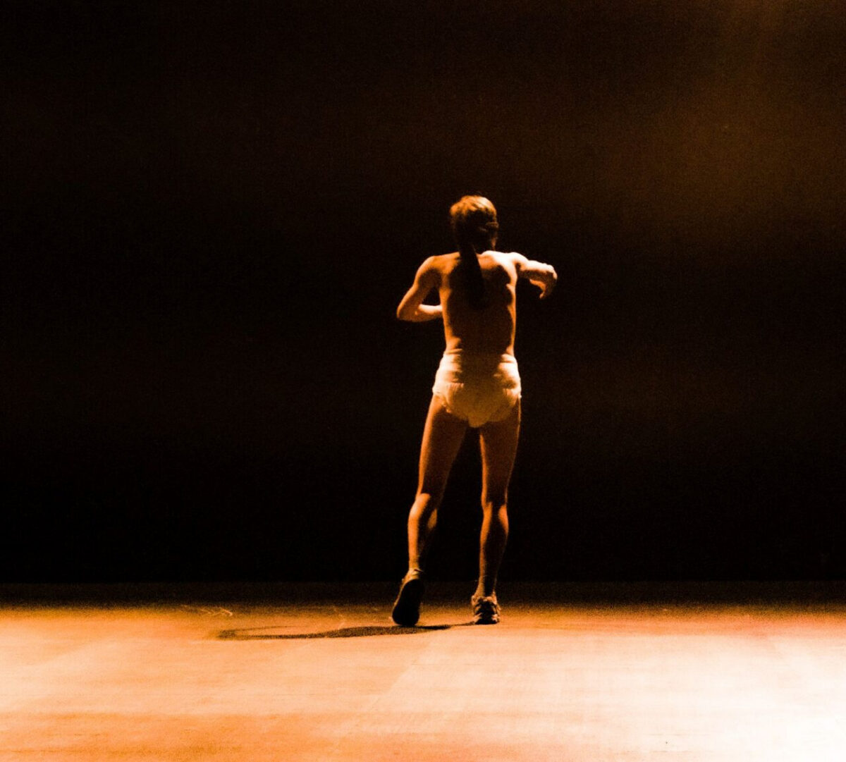 MILLES ON ASI? KAS KOMÖÖDIAS?