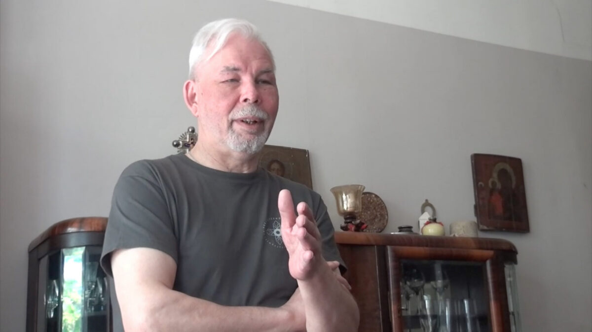 VIDEO. Vestlus Eesti Apostlik-Õigeusu Kiriku preestri Justinus Kivilooga Issandamuutmisest, muutumisest ja teatrist.