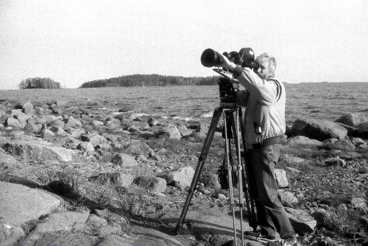 ENN SÄDE FOTOALBUM 31. Arvo Vilu ja dekoratiivne hani