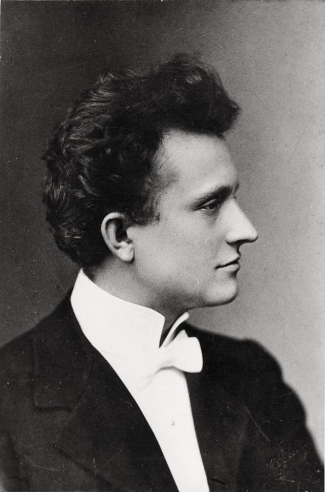 Rudolf Tobiase ajale mõeldes tema 150. sünniaastapäeva puhul1 AASTAD 1896–1914 EESTI MUUSIKAS