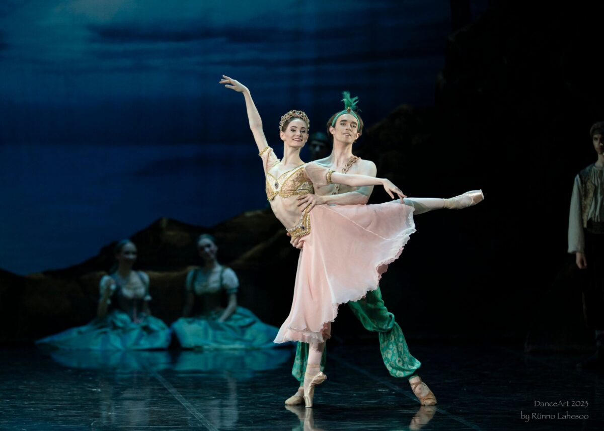 ORIGINAALSUSEST JA PIRAATLUSEST PSEUDO-IDA KULTUURITURUL: BALLETI „KORSAAR” VÄRVIKAS AJALUGU II