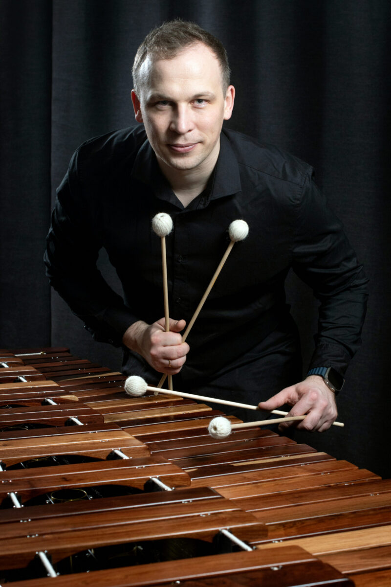 PERSONA GRATA HEIGO ROSIN