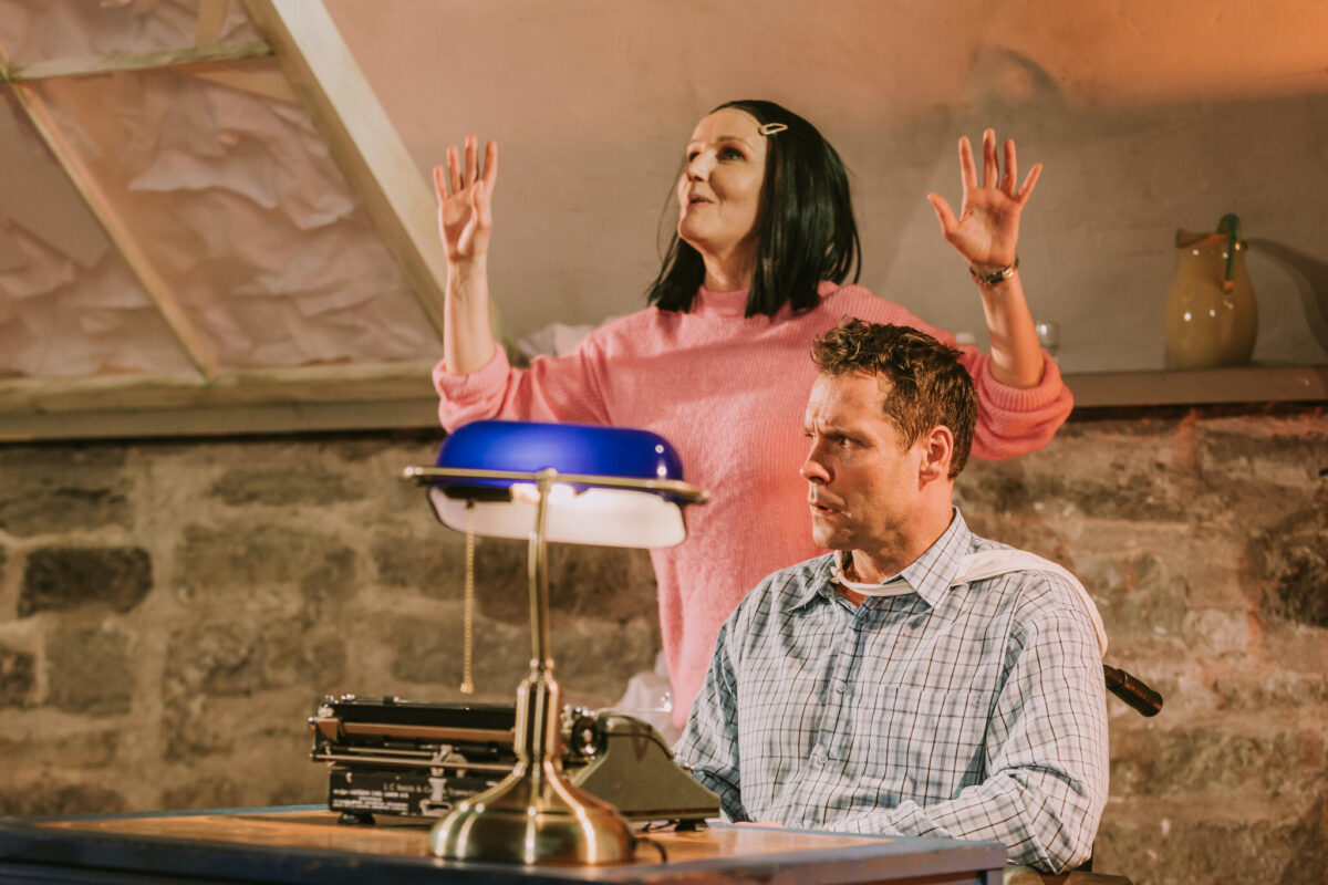 MÄNGUD ELU JA SURMA PEALE