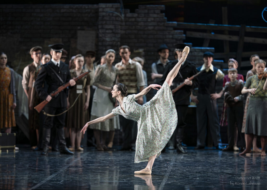 SUREMATU „GISELLE”: TÜLLE- JA VARVASKINGAROMANTIKAST OKASTRAADIREALISMINI
