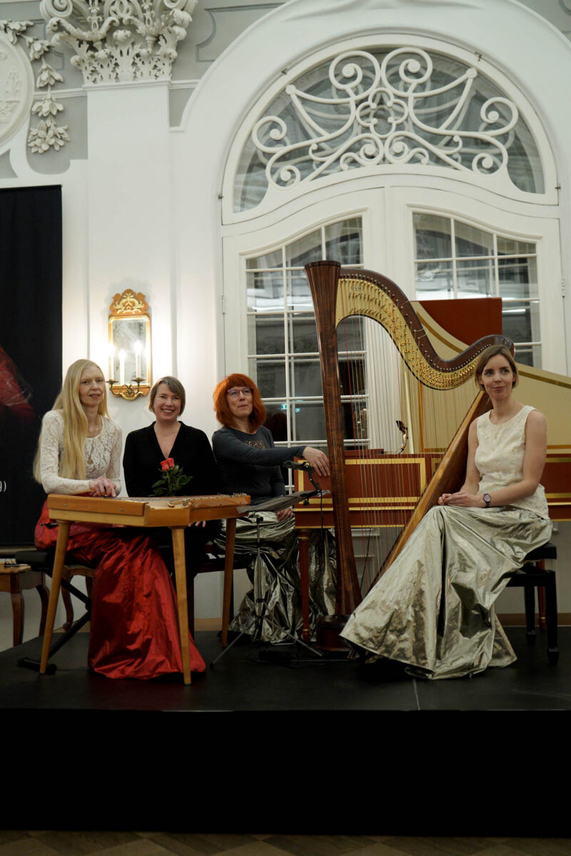 UNA CORDA JA &bdquo;K&Uuml;LMKING&rdquo;