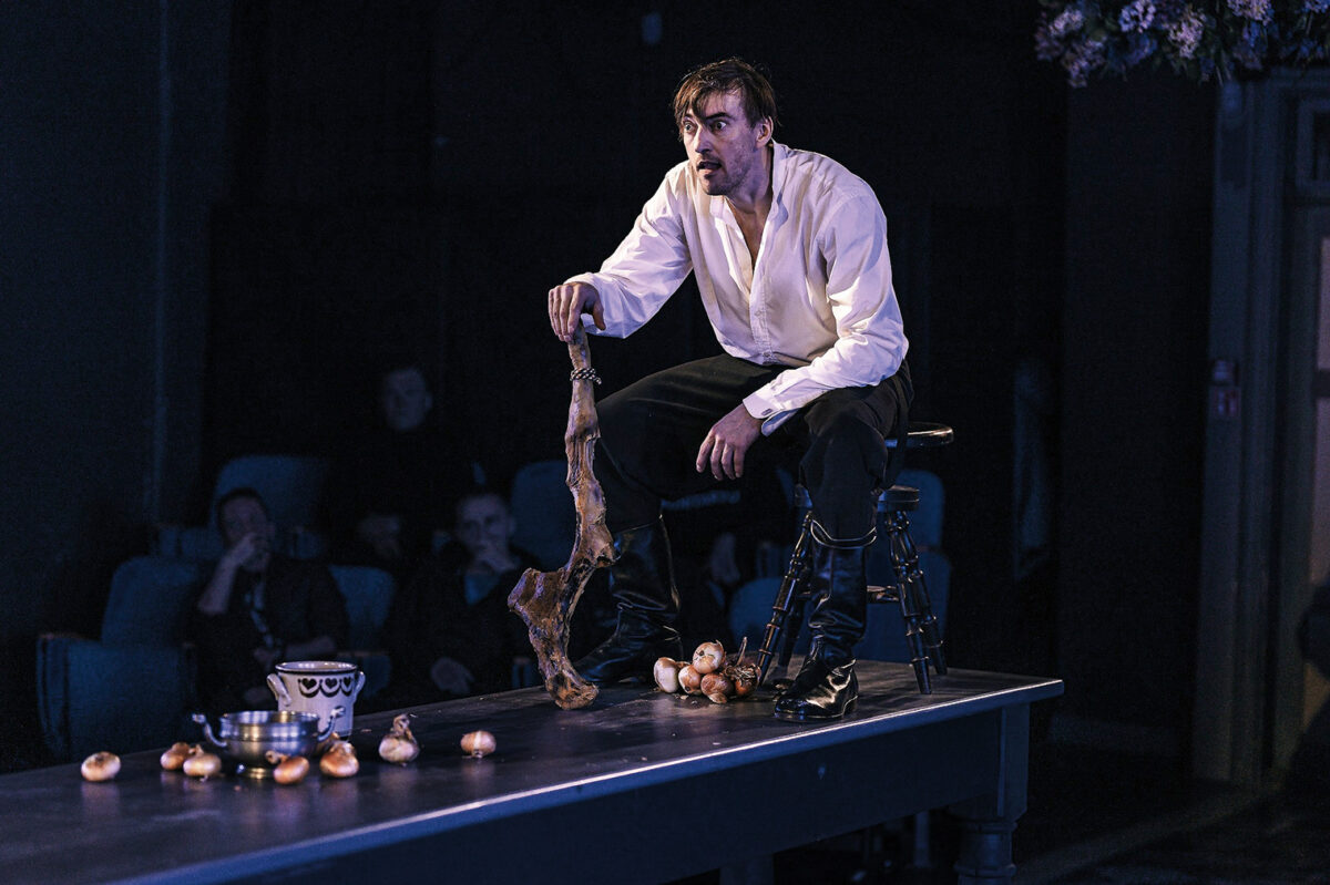 AGUR SEIM JÕUDIS TEATRIAUHINDADE NOMINENDIKS VÄIKETEATRITEST