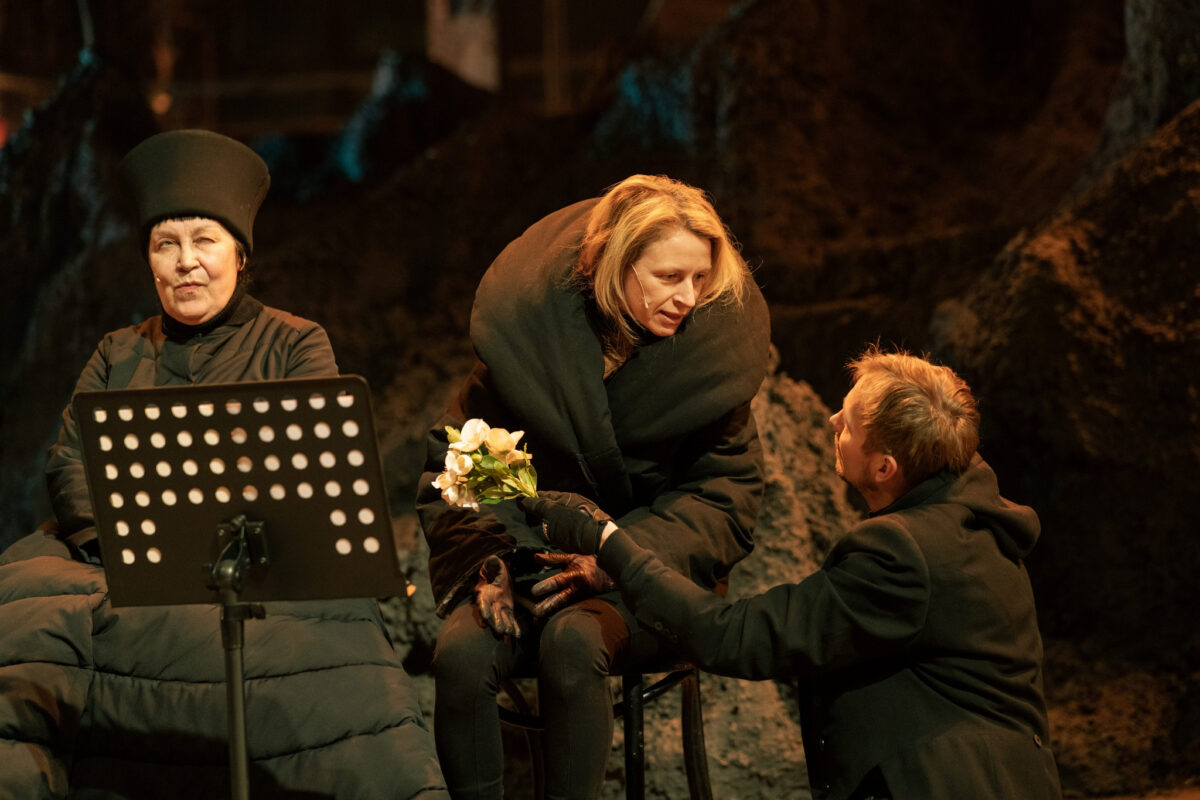 KEEGI EI MÄLETA TEATRIRETSEPTI