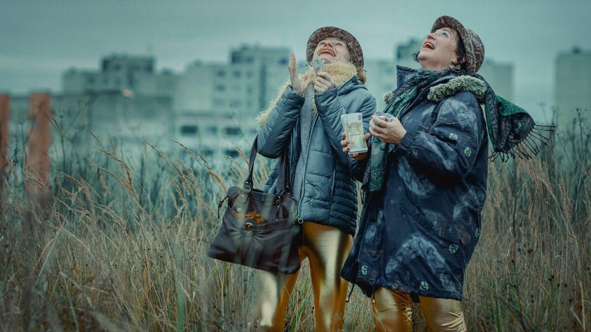 ARMASTUV&Auml;&Auml;RNE ŽANRISALAT JA M&Auml;NG STEREOT&Uuml;&Uuml;PIDEGA &mdash; MOONIKA SIIMETSA &bdquo;MUST AUK&rdquo;