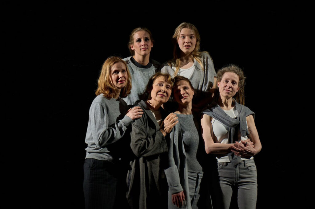 MURE LOOTUSE PÄRAST. JUMALAD VENE TEATRIS