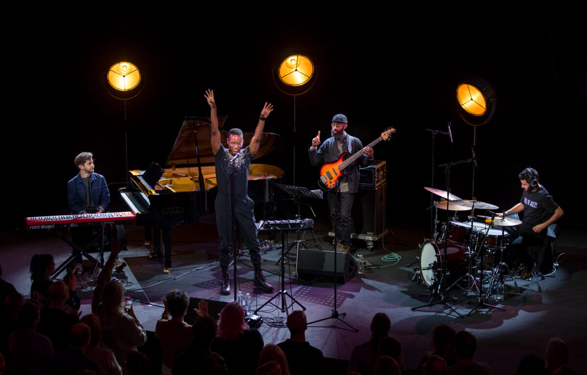 UUDISHIMULIKKE PILKE 36. &bdquo;JAZZKAARELE&rdquo;