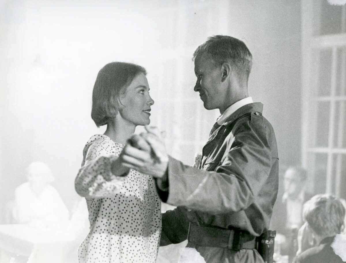 TANTSUSTSEENID EESTI FILMIDES