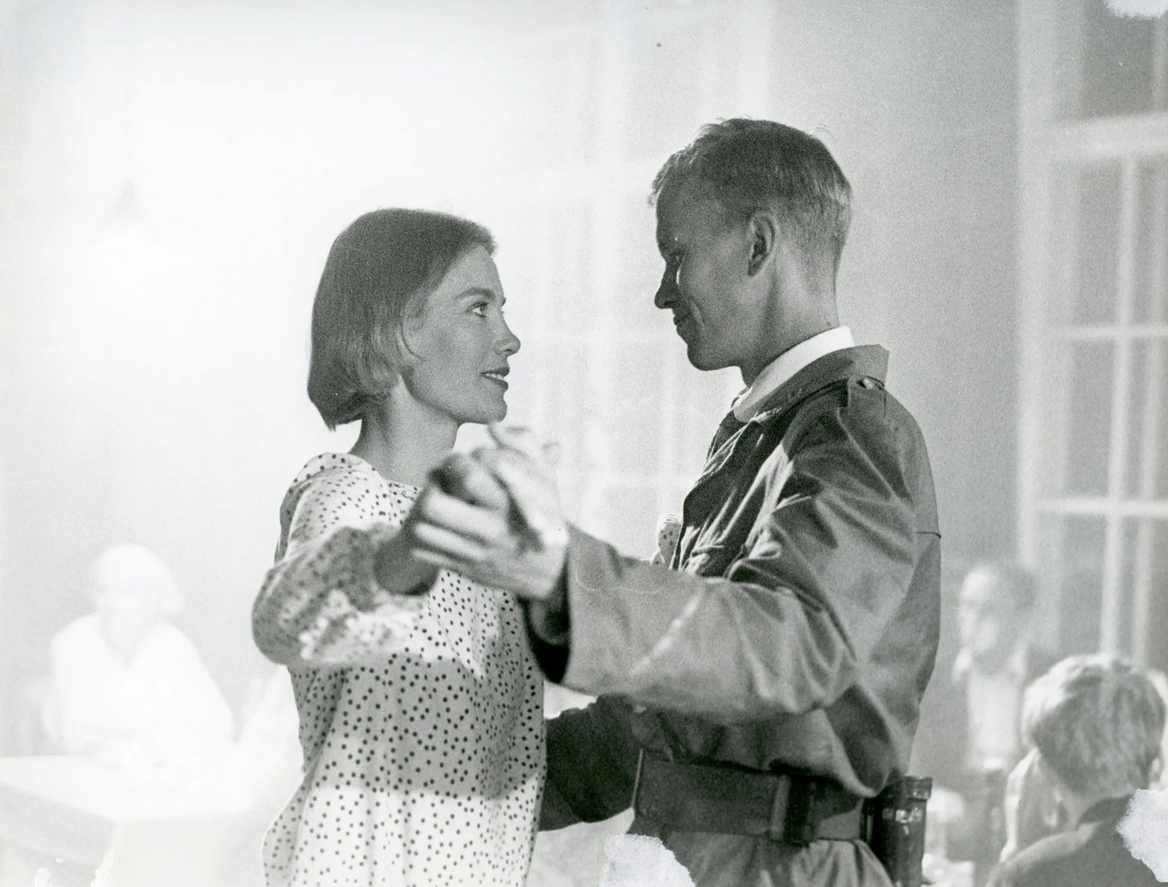 TANTSUSTSEENID EESTI FILMIDES