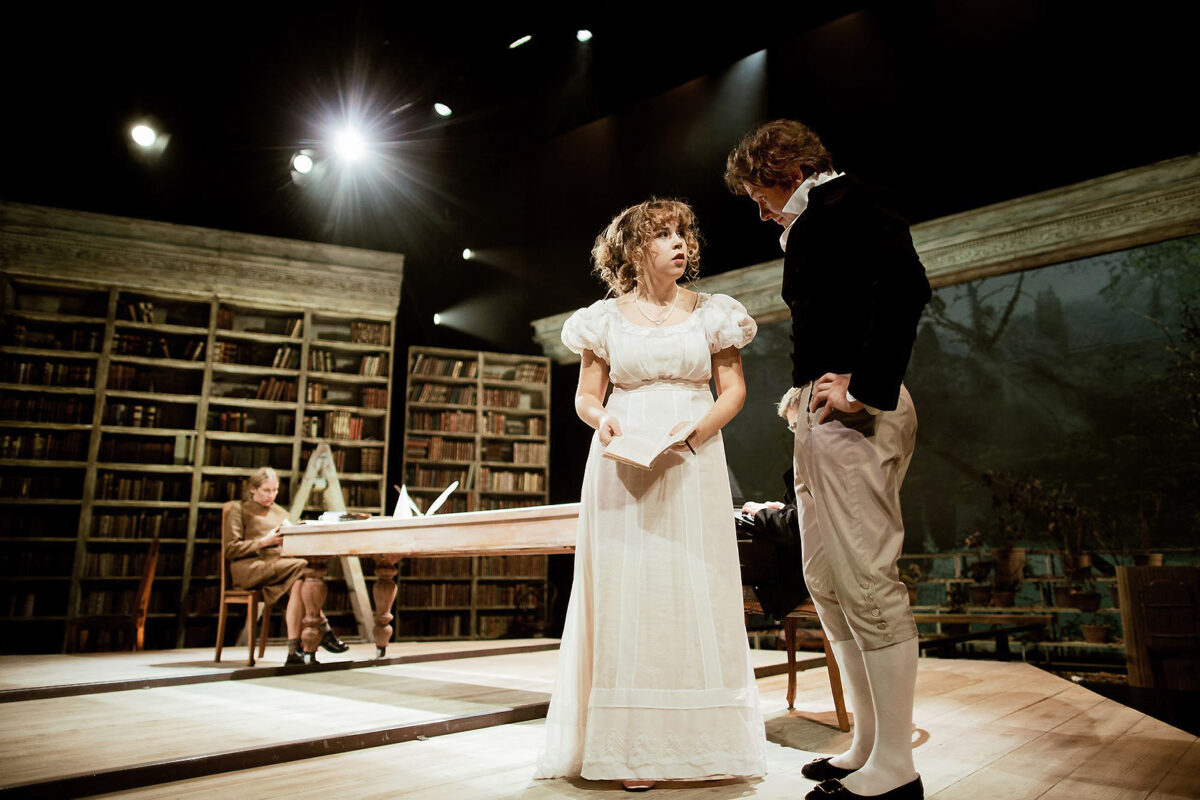 LONDONIS ME TANTSISIME VALSSI NAGU HIIRED