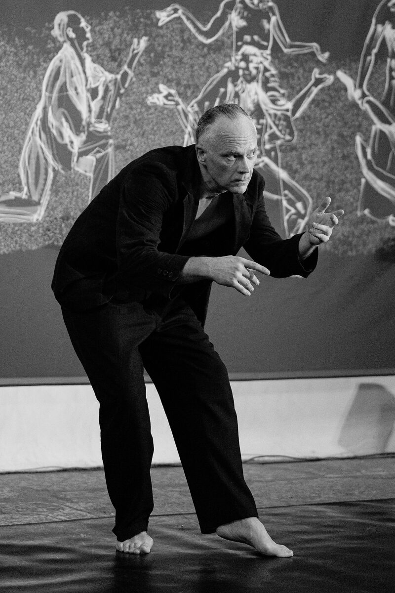 KEHALISTE KOGEMUSTE KÕNEKAD KIHID