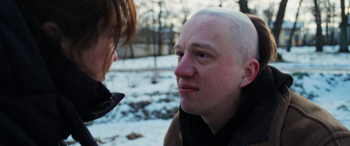 VABADUS PAIGAL SEISTA: KAS „MO PAPA” KUNSTILINE EKSPERIMENT ÕIGUSTAB END?